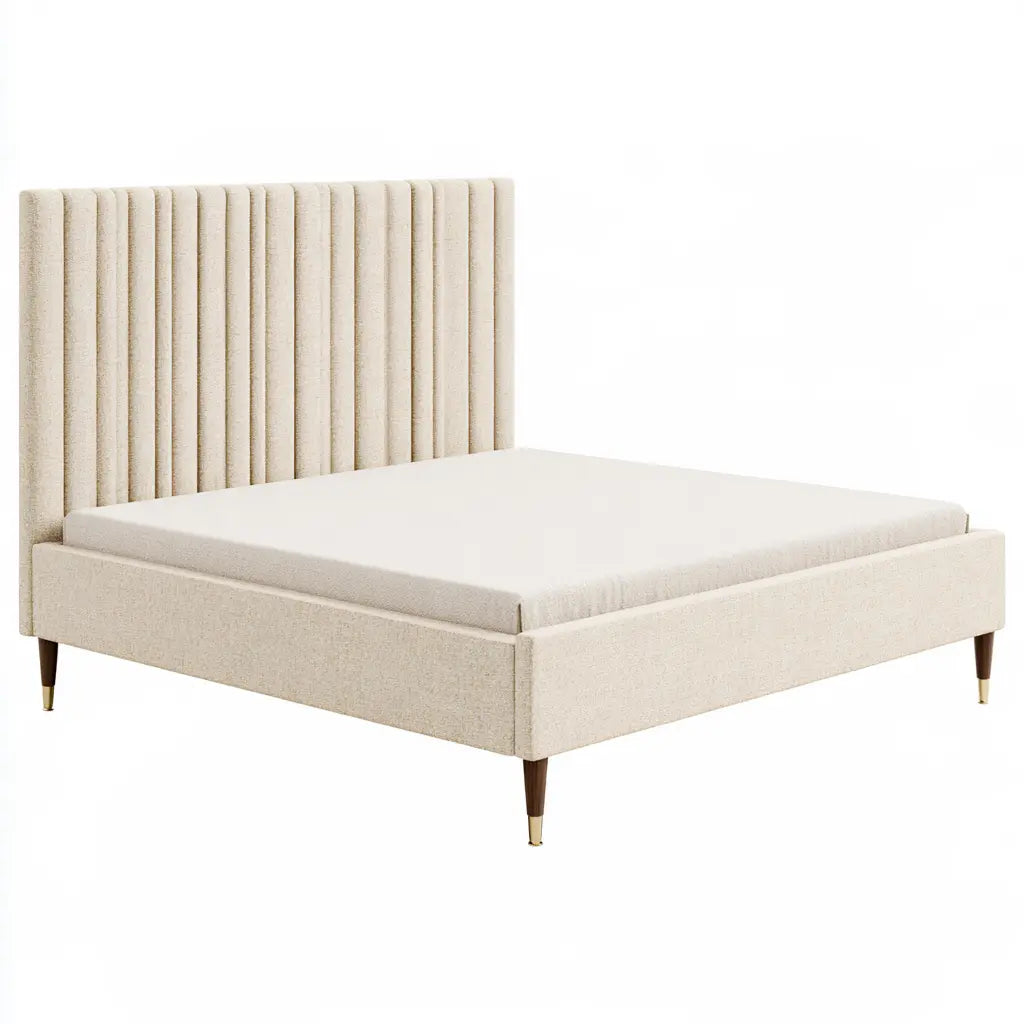 Cadre de lit beige à tête haute rainurée et pieds foncés