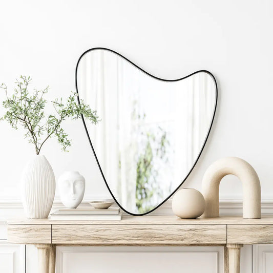 Miroir mural noir à forme triangulaire souple et bordure fine